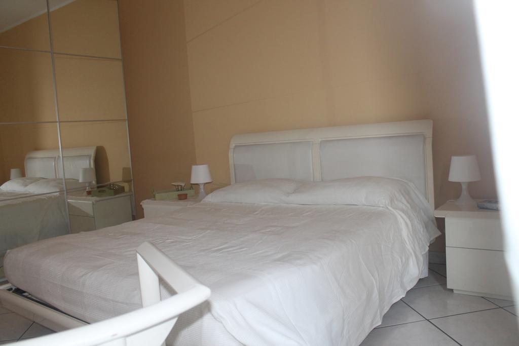 Garibaldi Rooms Catania Phòng bức ảnh